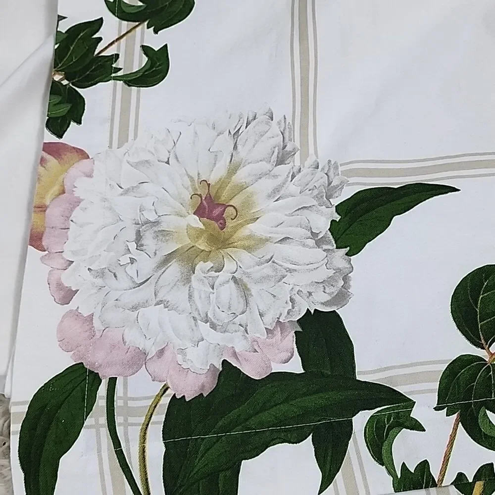 Williams Sonoma Pivoine Odorant Floral Tablecloth Rectangular